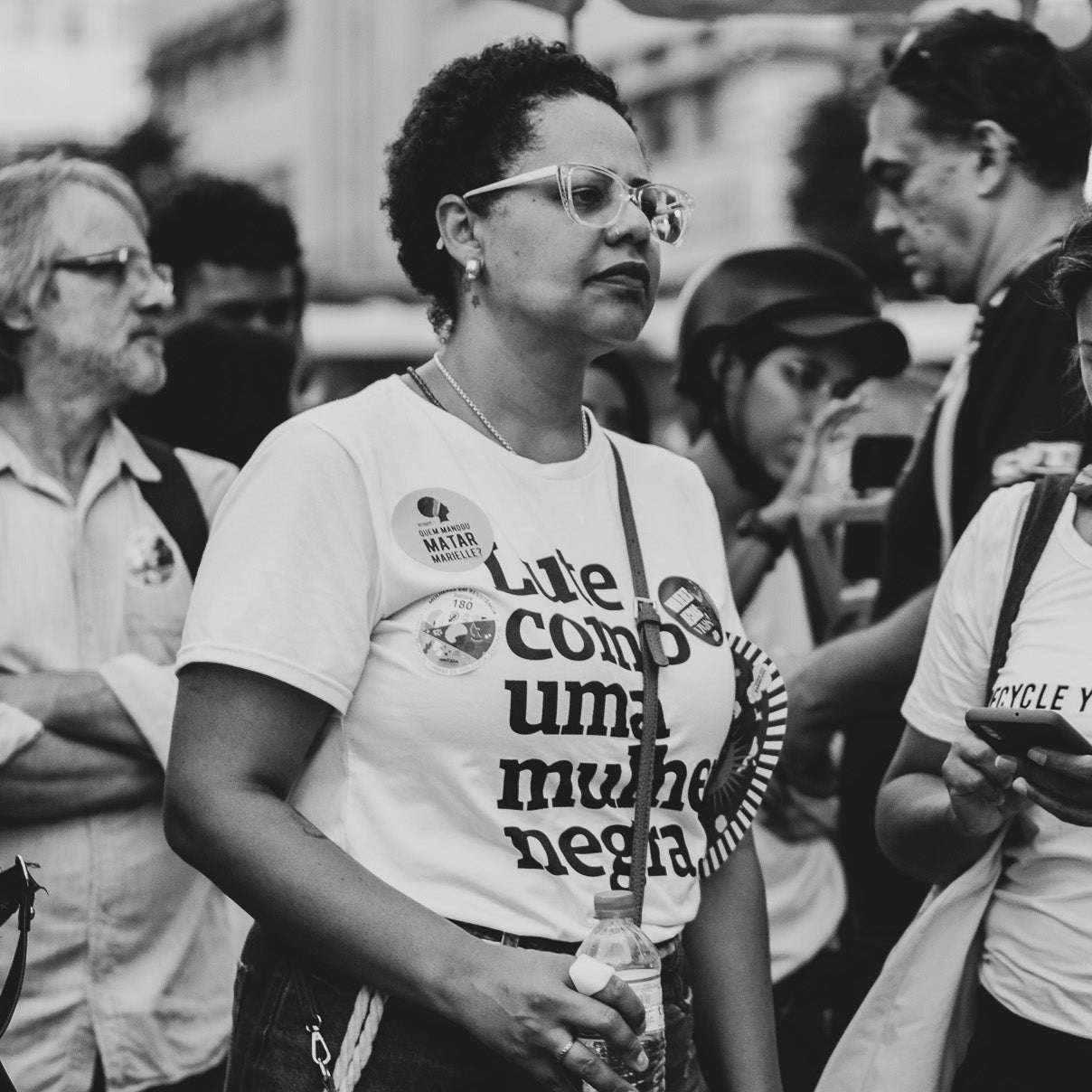 Lute como uma mulher negra.