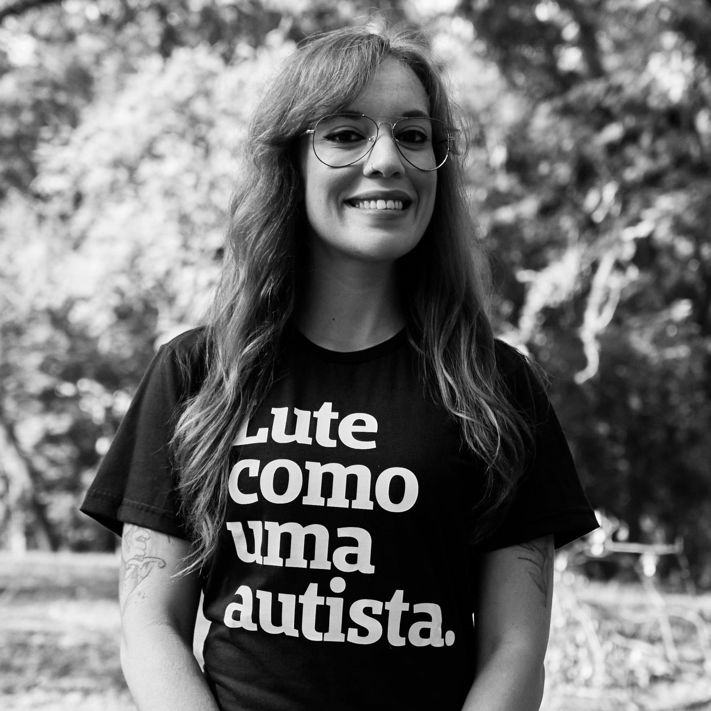 camiseta com frase feminista de resistencia lute como uma autista pessoas com deficiência TEA original da peita