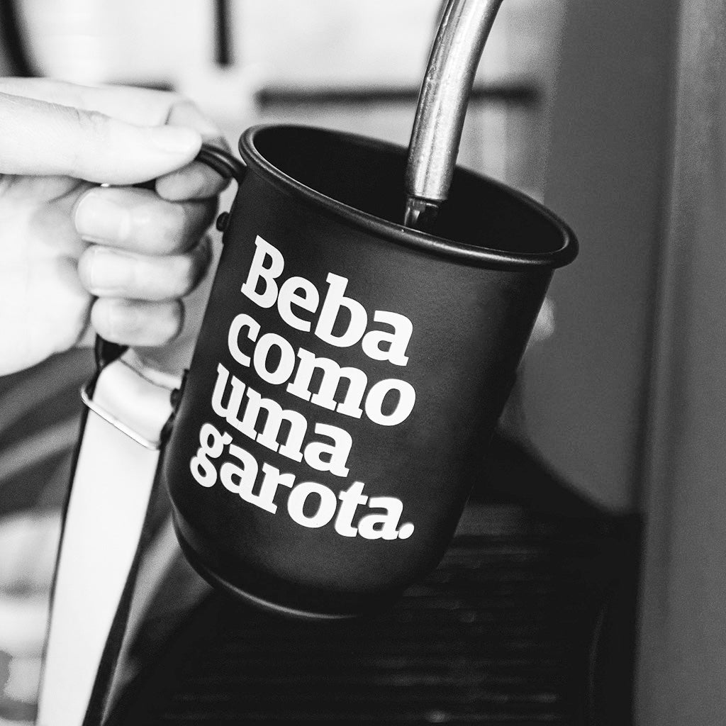 Caneca de Chopp | Beba como uma garota.®
