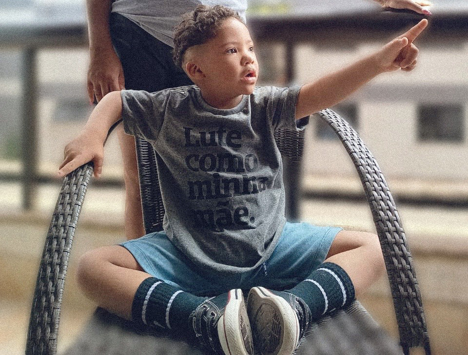 MEU FILHO BRINCA DIFERENTE, E ESTÁ TUDO BEM por Camila Emerick
